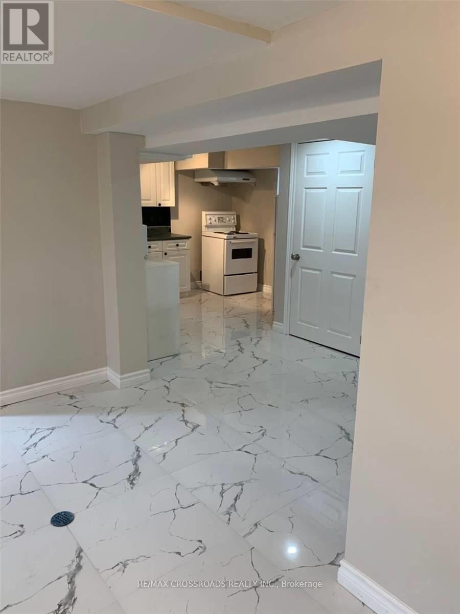 Bsmt - 16 Crosland Drive, Toronto, Ontario  M1R 4M8 - Photo 5 - E12938658