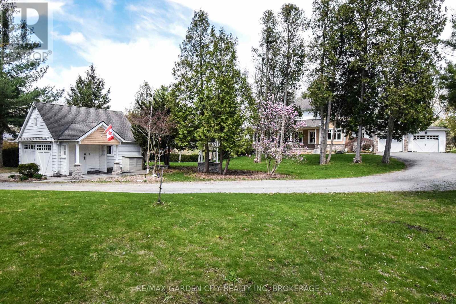 273 Canboro Road, Pelham, Ontario  L0S 1M0 - Photo 3 - X12938512