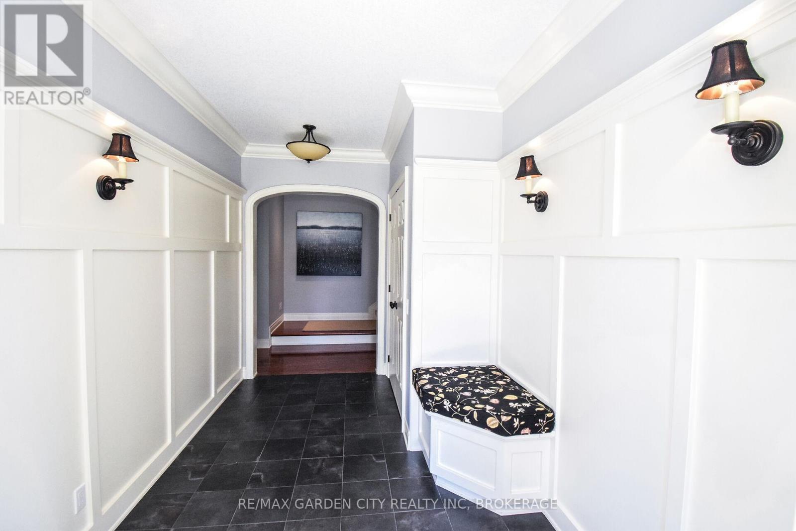 273 Canboro Road, Pelham, Ontario  L0S 1M0 - Photo 6 - X12938512