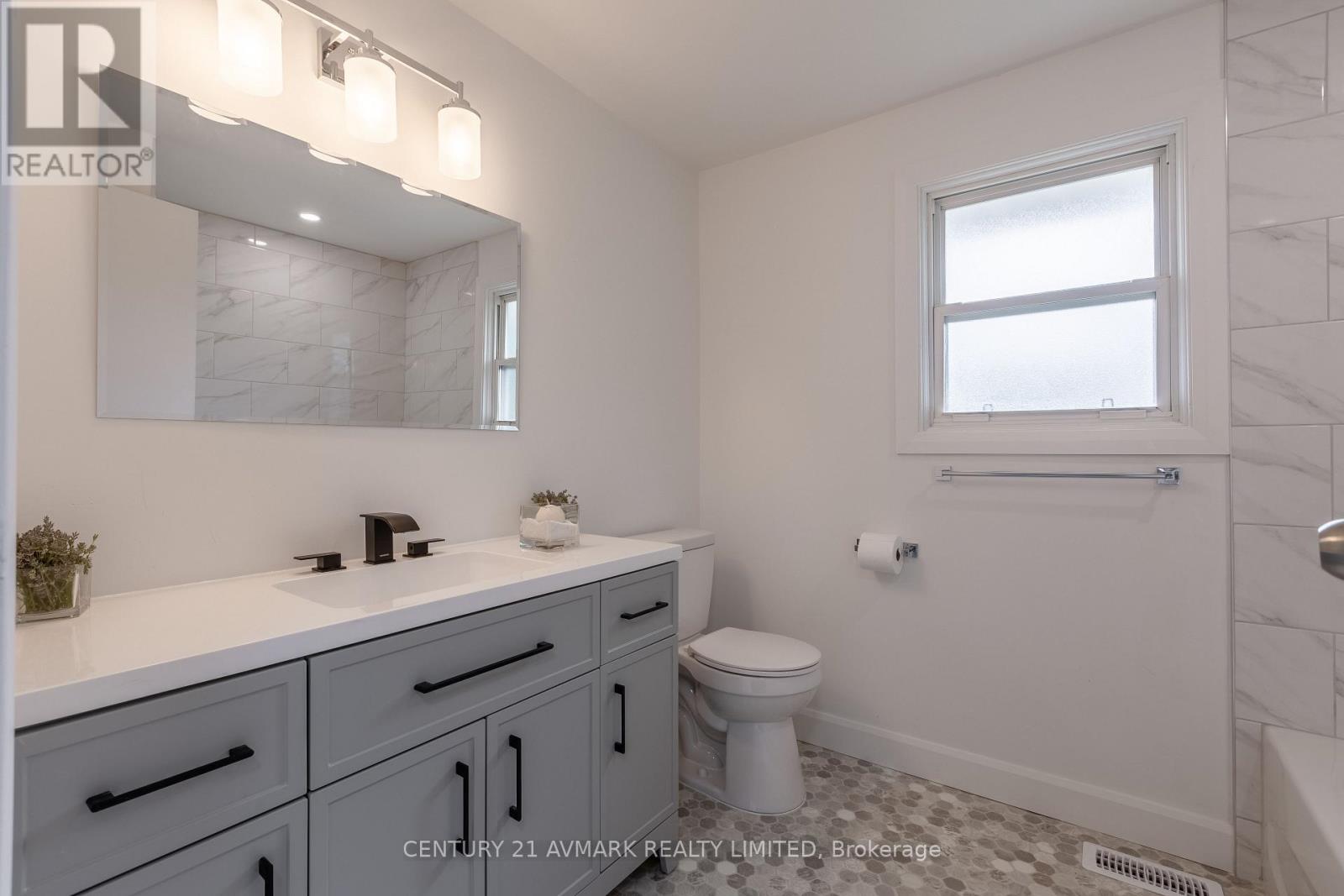 111 Northgate Drive, Welland, Ontario  L3C 5Y3 - Photo 14 - X12938588