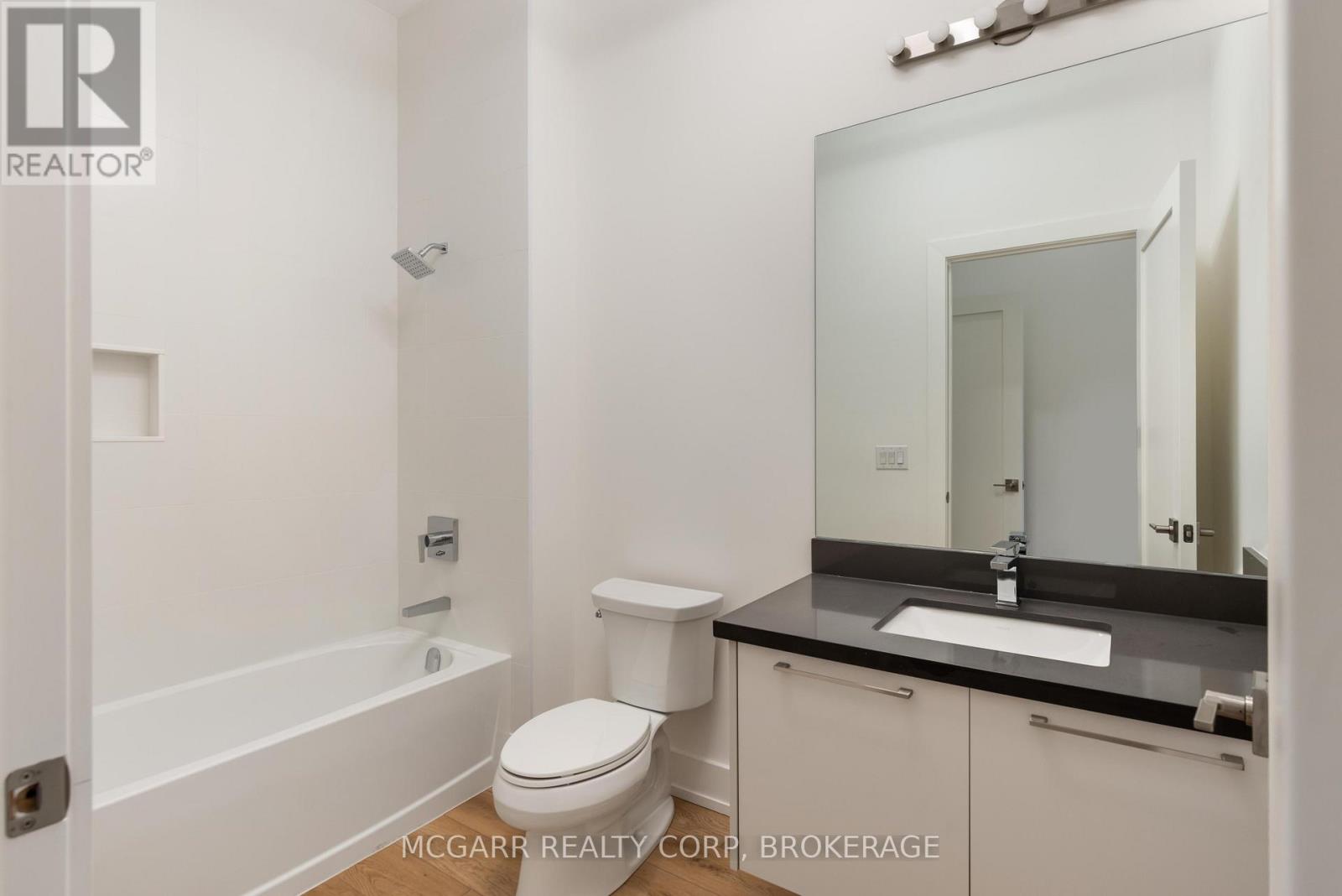 507 - 77 Yates Street, St. Catharines (Downtown), Ontario  L2R 5R7 - Photo 22 - X12938630