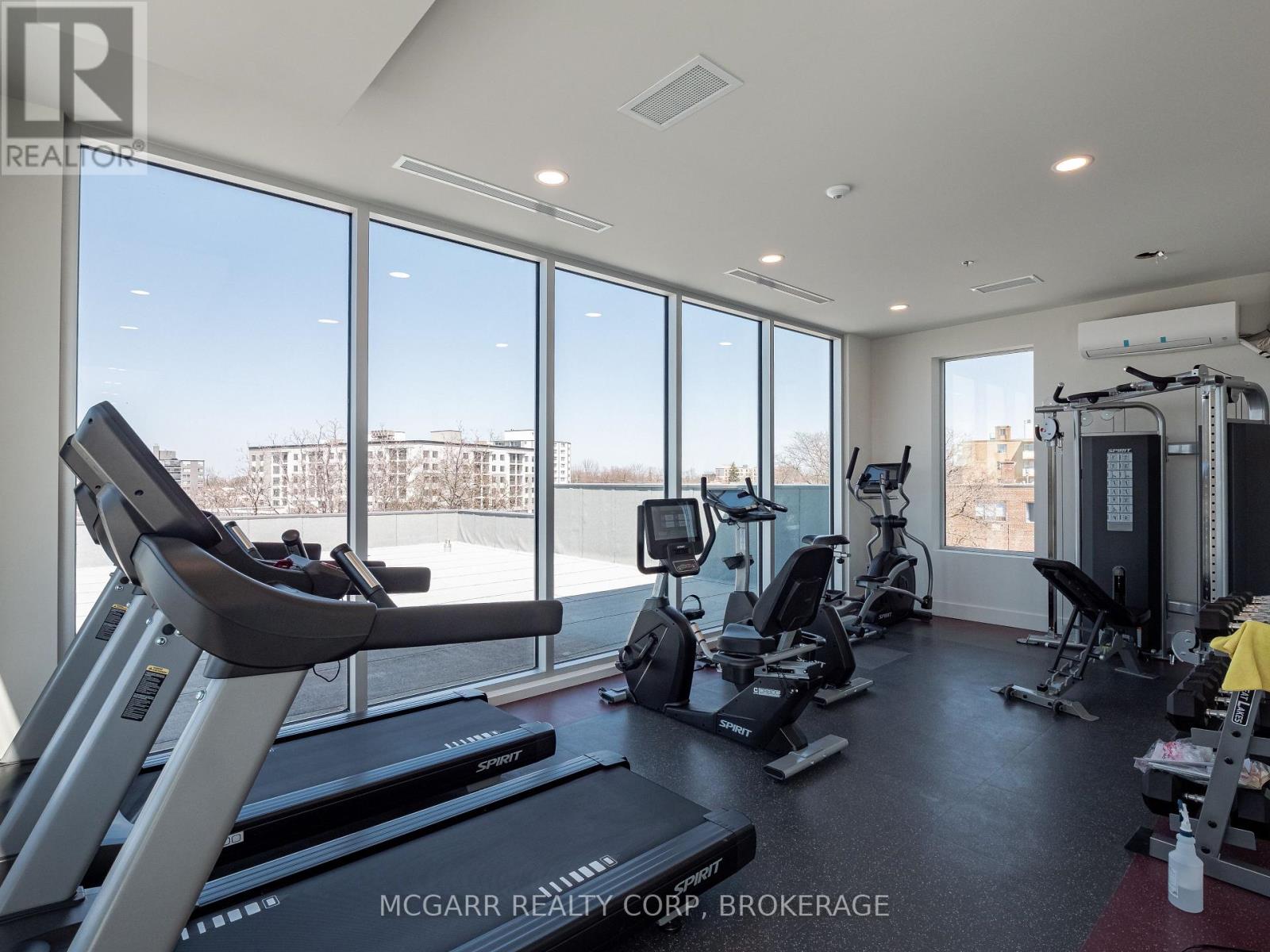 507 - 77 Yates Street, St. Catharines (Downtown), Ontario  L2R 5R7 - Photo 30 - X12938630