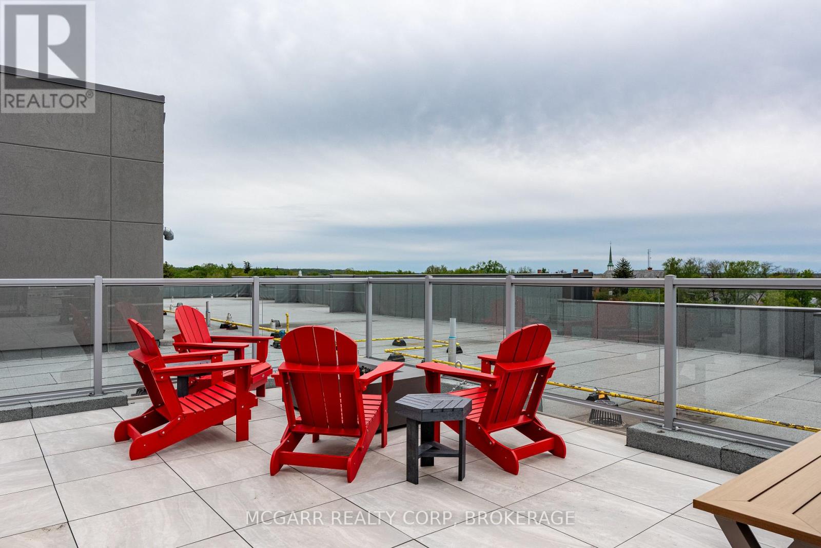 507 - 77 Yates Street, St. Catharines (Downtown), Ontario  L2R 5R7 - Photo 34 - X12938630