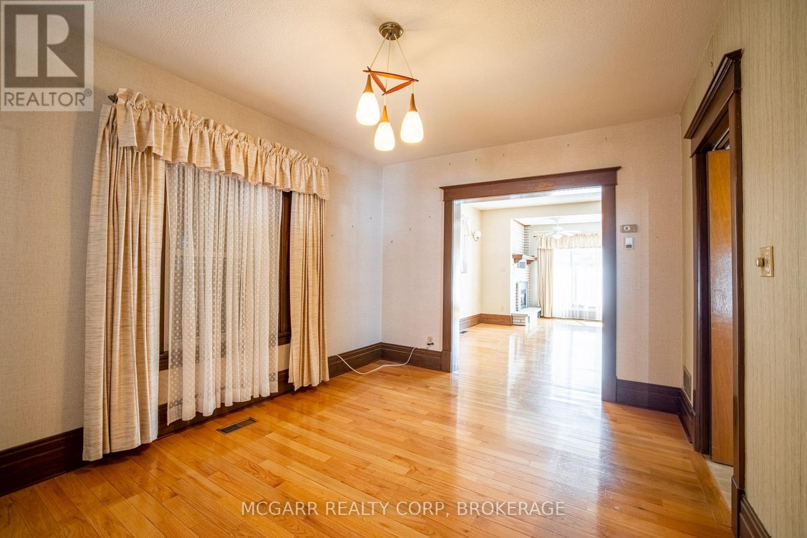 160 Main Street, St. Catharines (Port Dalhousie), Ontario  L2N 4V5 - Photo 14 - X12938656