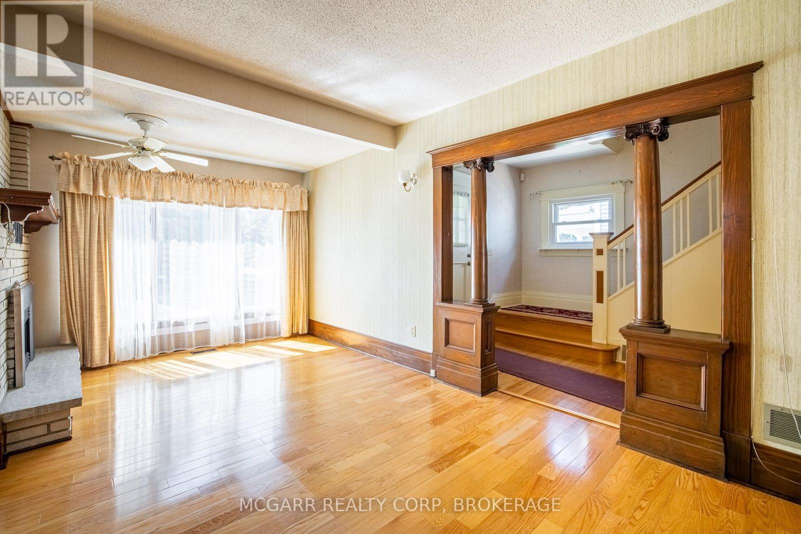 160 Main Street, St. Catharines (Port Dalhousie), Ontario  L2N 4V5 - Photo 7 - X12938656