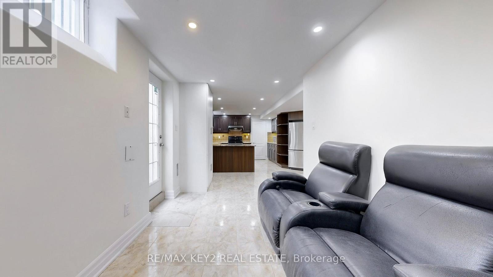 Bsmt - 54 Oakford Drive, Markham, Ontario  L6C 2Y8 - Photo 9 - N12938462