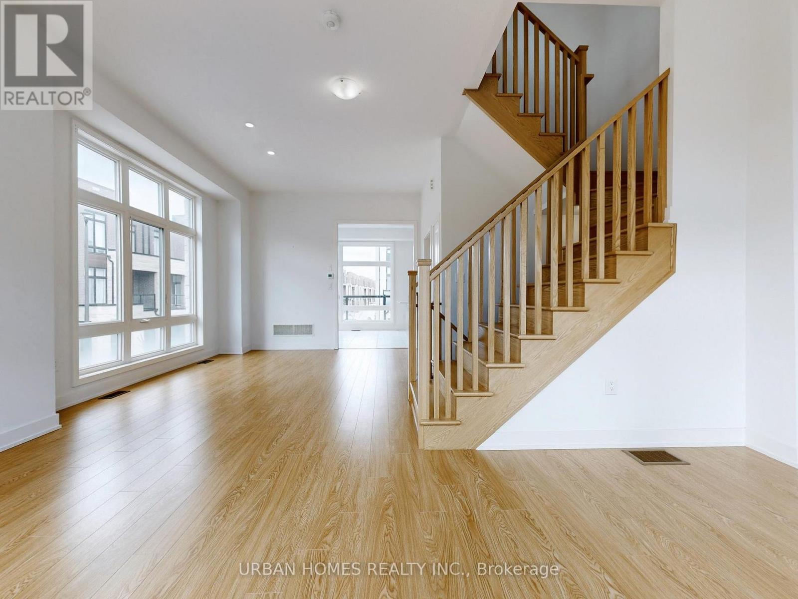 41 Gerussi Street, Vaughan, Ontario  L4H 4R7 - Photo 12 - N12938640