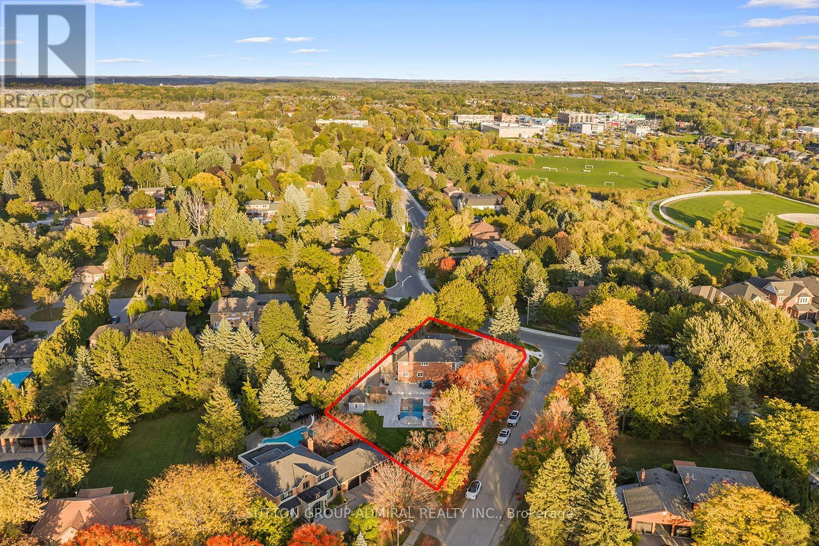 8 Beaufort Hills Road, Richmond Hill, Ontario  L4E 2N5 - Photo 47 - N12938672