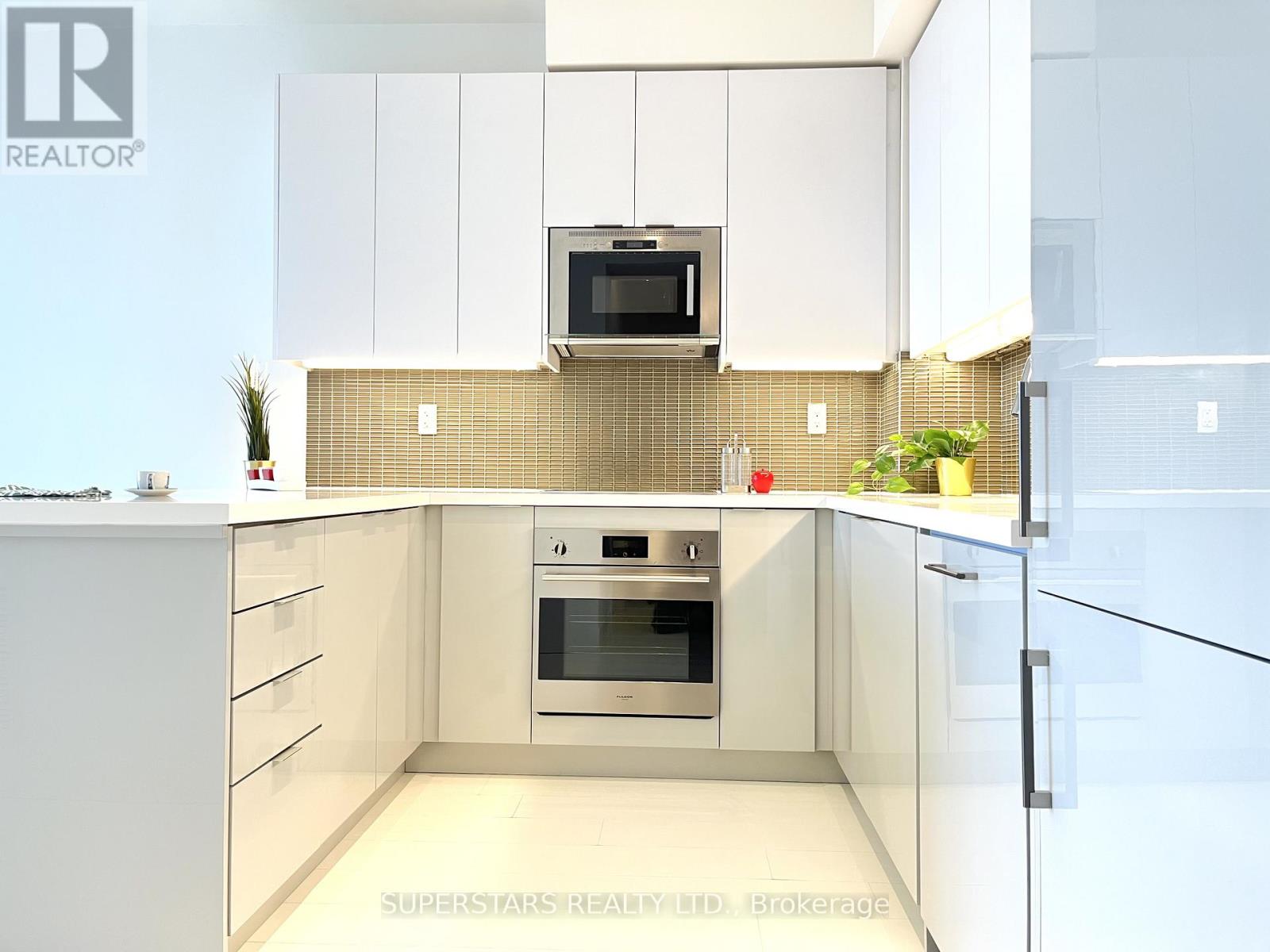 1610 - 2916 Highway 7 Road, Vaughan, Ontario  L4K 0K6 - Photo 7 - N12938686