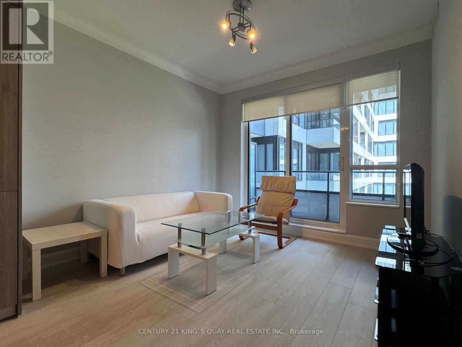 531 - 38 Water Walk Drive, Markham, Ontario  L3R 6M8 - Photo 8 - N12938708