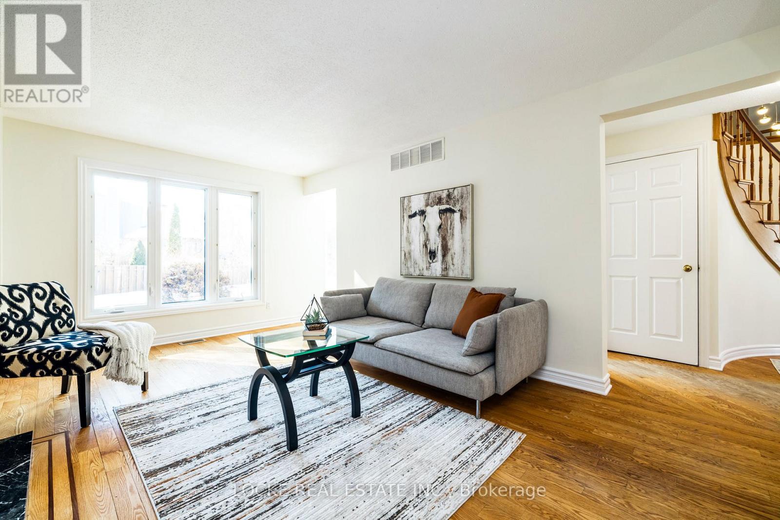 1404 Forest Valley Drive, Ottawa, Ontario  K1C 5M8 - Photo 19 - X12937514