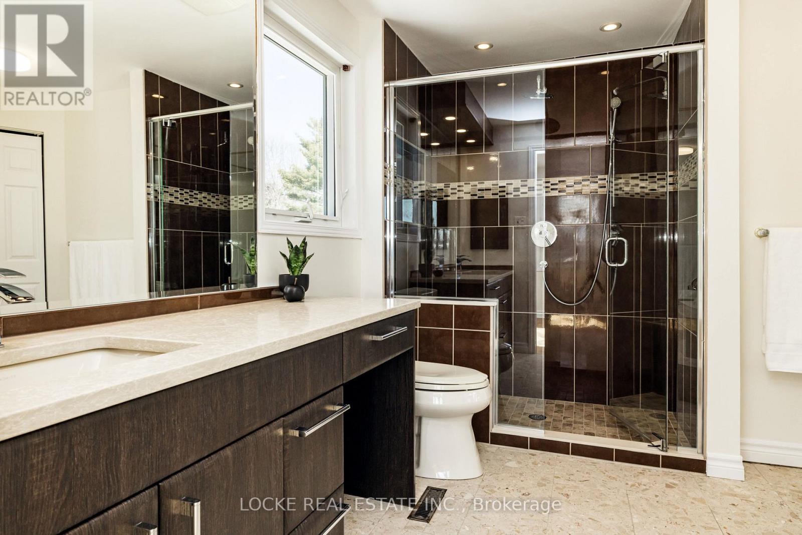 1404 Forest Valley Drive, Ottawa, Ontario  K1C 5M8 - Photo 26 - X12937514