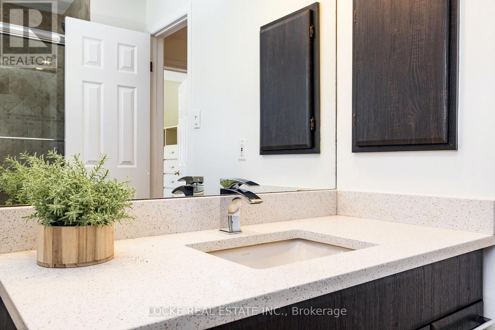 1404 Forest Valley Drive, Ottawa, Ontario  K1C 5M8 - Photo 33 - X12937514