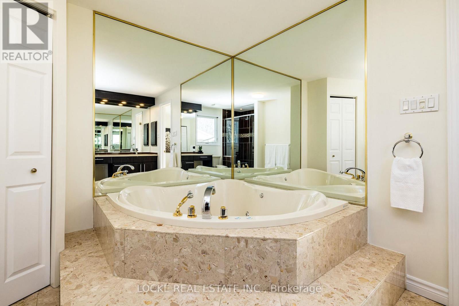 1404 Forest Valley Drive, Ottawa, Ontario  K1C 5M8 - Photo 28 - X12937514