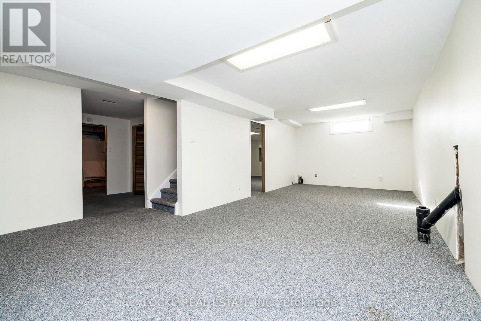 1404 Forest Valley Drive, Ottawa, Ontario  K1C 5M8 - Photo 37 - X12937514