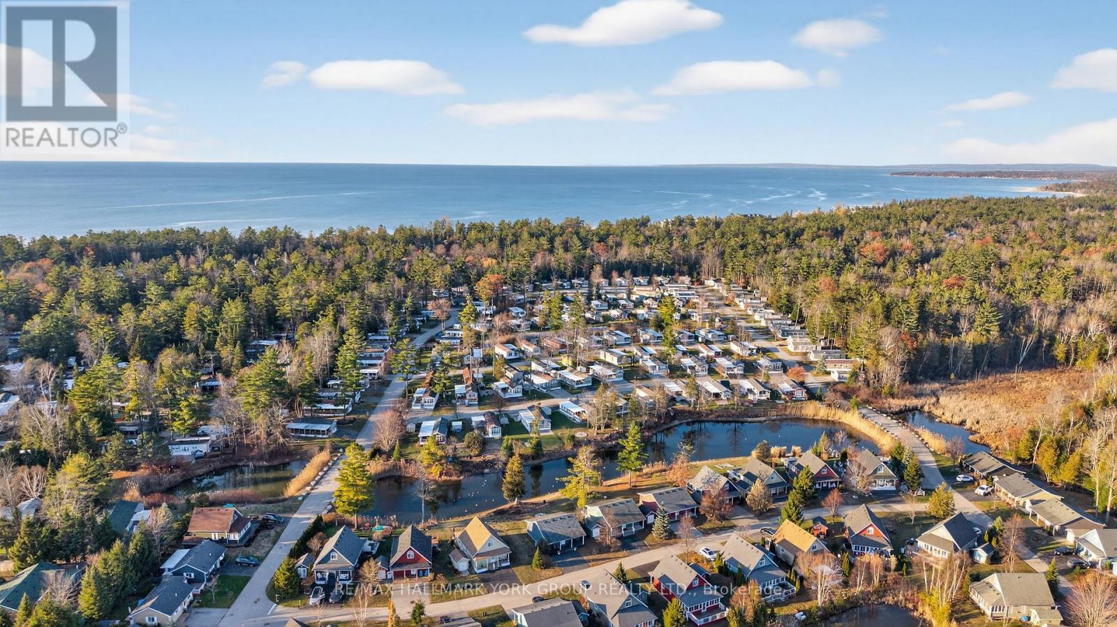 41 Madawaska Trail, Wasaga Beach, Ontario  L9Z 1X7 - Photo 46 - S12938556