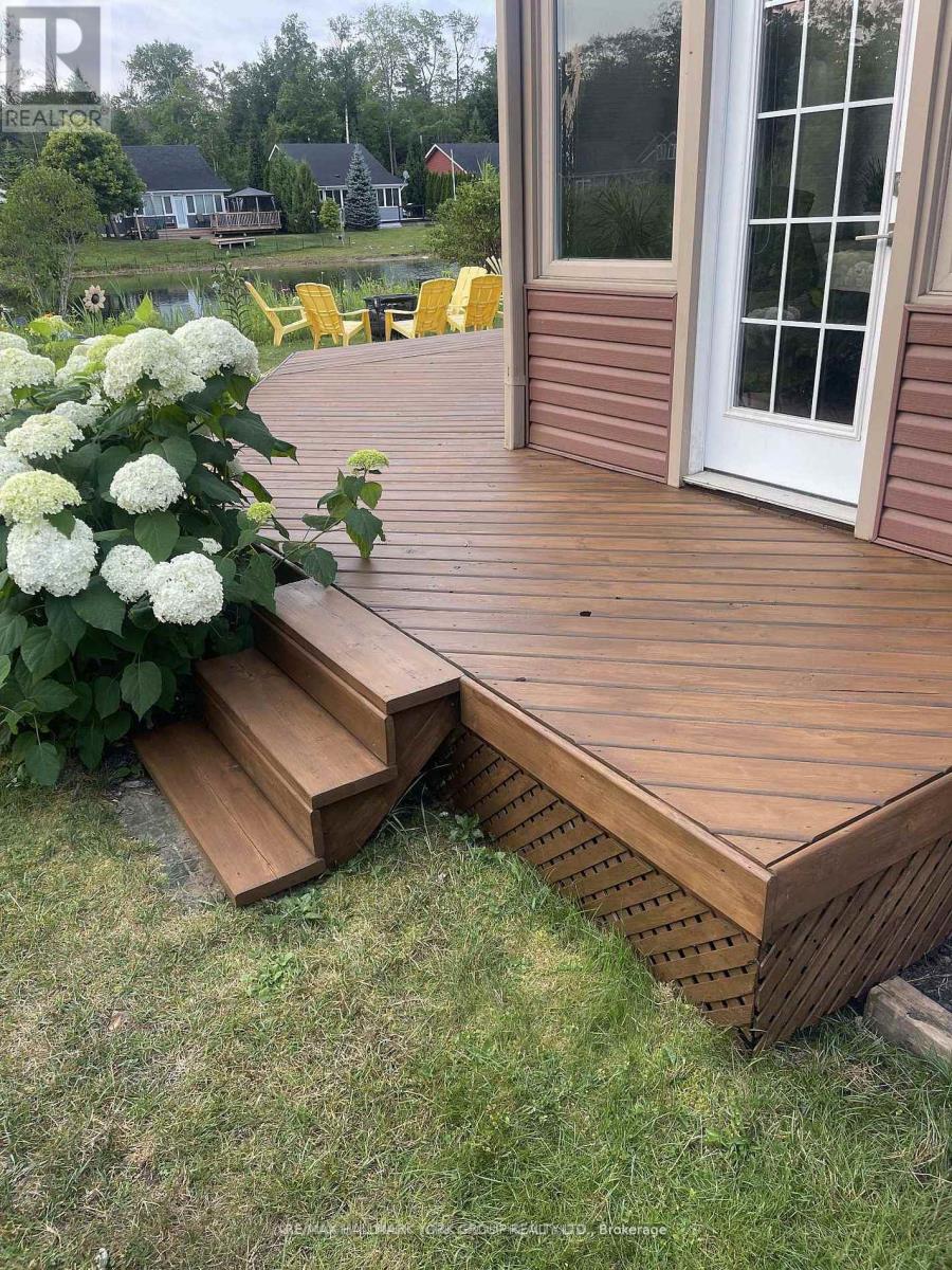 41 Madawaska Trail, Wasaga Beach, Ontario  L9Z 1X7 - Photo 48 - S12938556