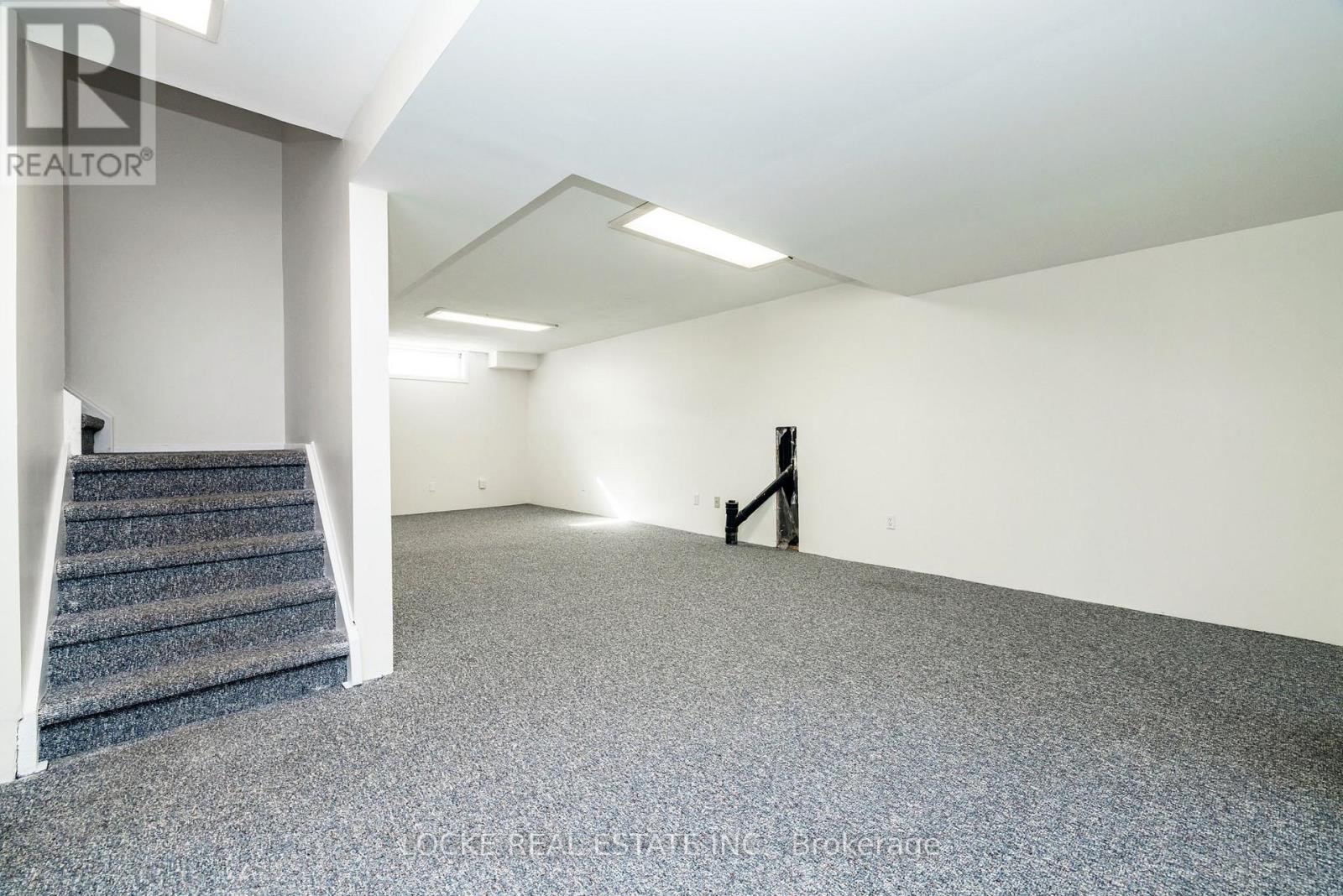 1404 Forest Valley Drive, Ottawa, Ontario  K1C 5M8 - Photo 36 - X12937514