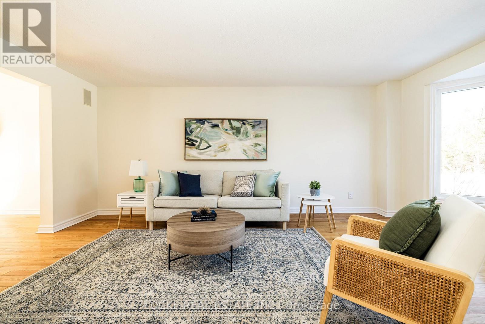 1404 Forest Valley Drive, Ottawa, Ontario  K1C 5M8 - Photo 5 - X12937514