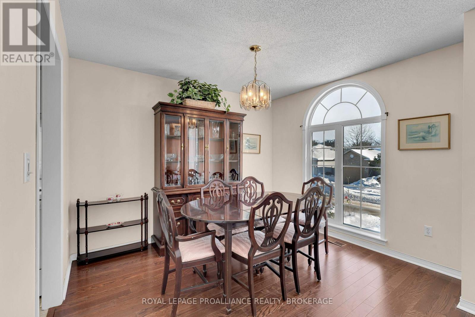 660 Roosevelt Drive, Kingston, Ontario K7M 8T8 - Photo 10 - X12938510