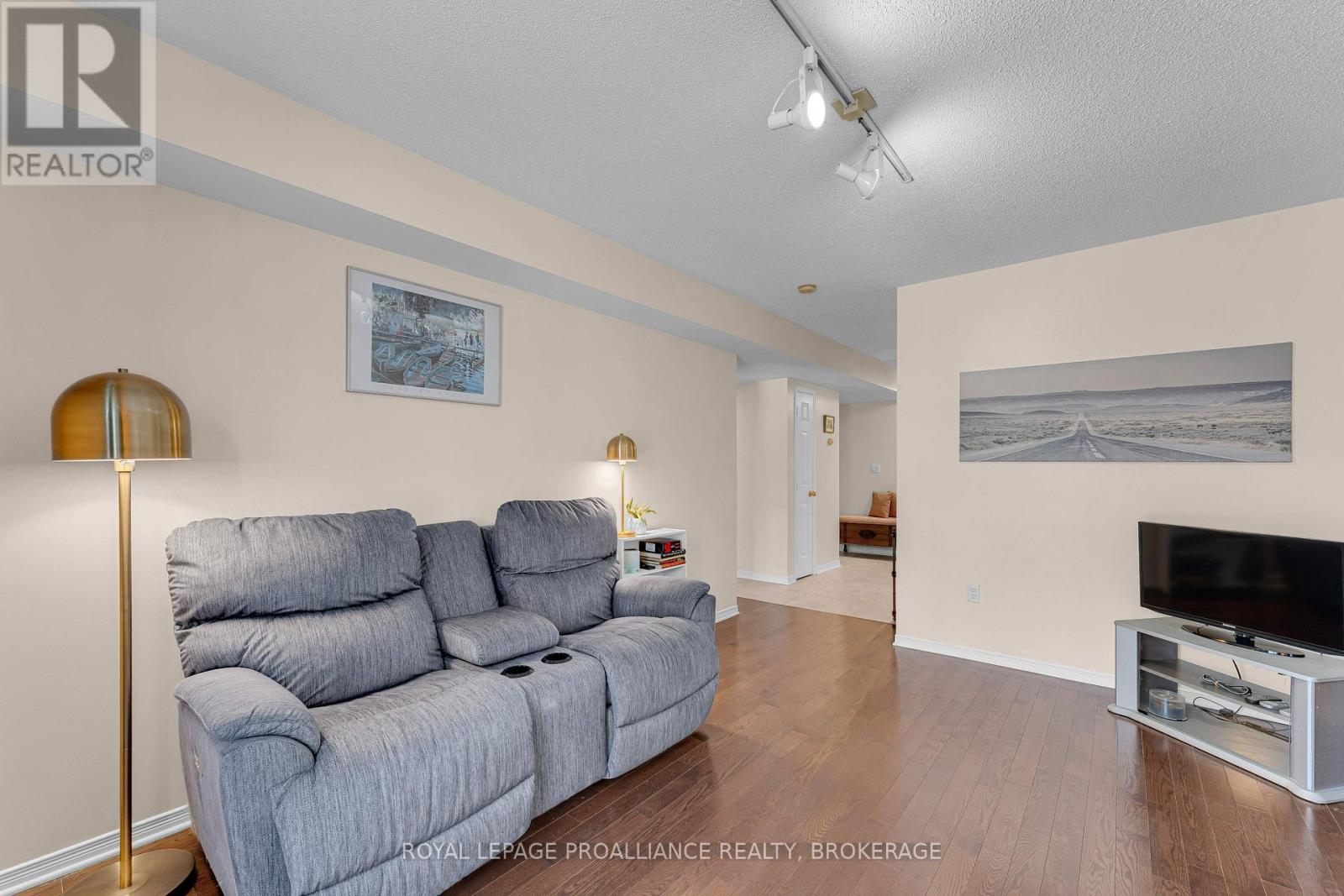 660 Roosevelt Drive, Kingston, Ontario K7M 8T8 - Photo 33 - X12938510