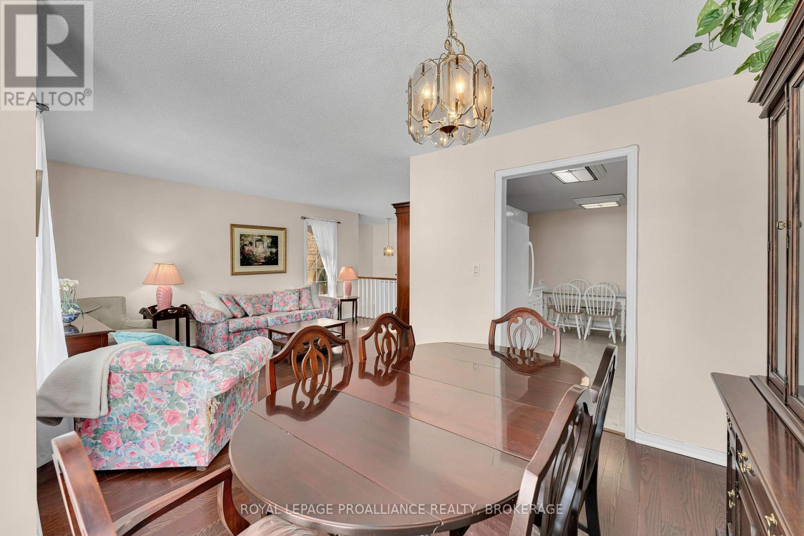 660 Roosevelt Drive, Kingston, Ontario K7M 8T8 - Photo 9 - X12938510