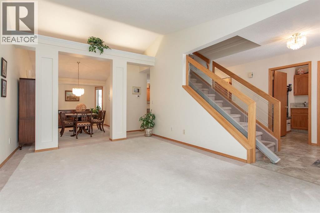 52 Anquetel Street, Red Deer, Alberta  T4R 2K8 - Photo 6 - A2295645