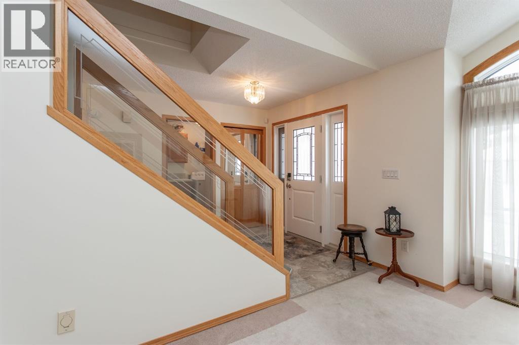 52 Anquetel Street, Red Deer, Alberta  T4R 2K8 - Photo 4 - A2295645