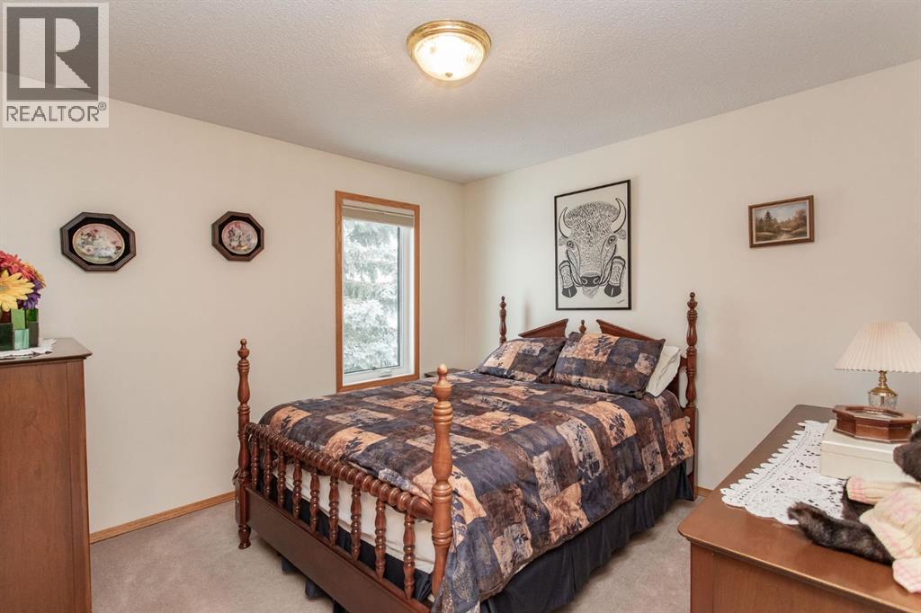52 Anquetel Street, Red Deer, Alberta  T4R 2K8 - Photo 25 - A2295645
