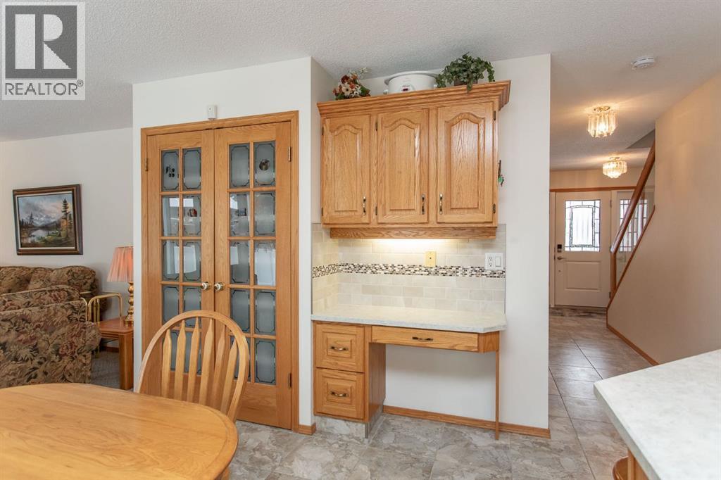 52 Anquetel Street, Red Deer, Alberta  T4R 2K8 - Photo 15 - A2295645