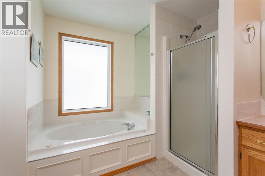 52 Anquetel Street, Red Deer, Alberta  T4R 2K8 - Photo 29 - A2295645