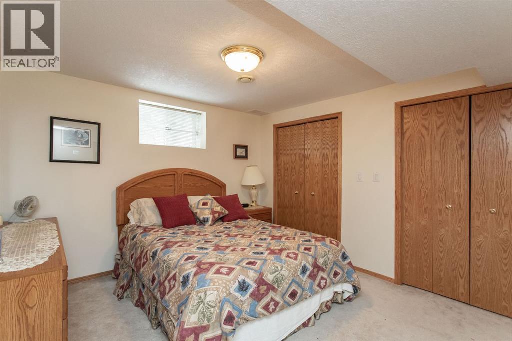 52 Anquetel Street, Red Deer, Alberta  T4R 2K8 - Photo 35 - A2295645