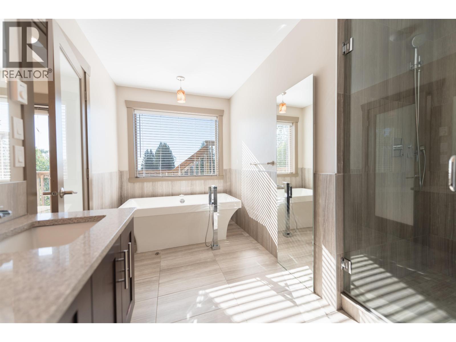 6391 Oracle Road, Sechelt, British Columbia  V7Z 0R8 - Photo 15 - R3088012