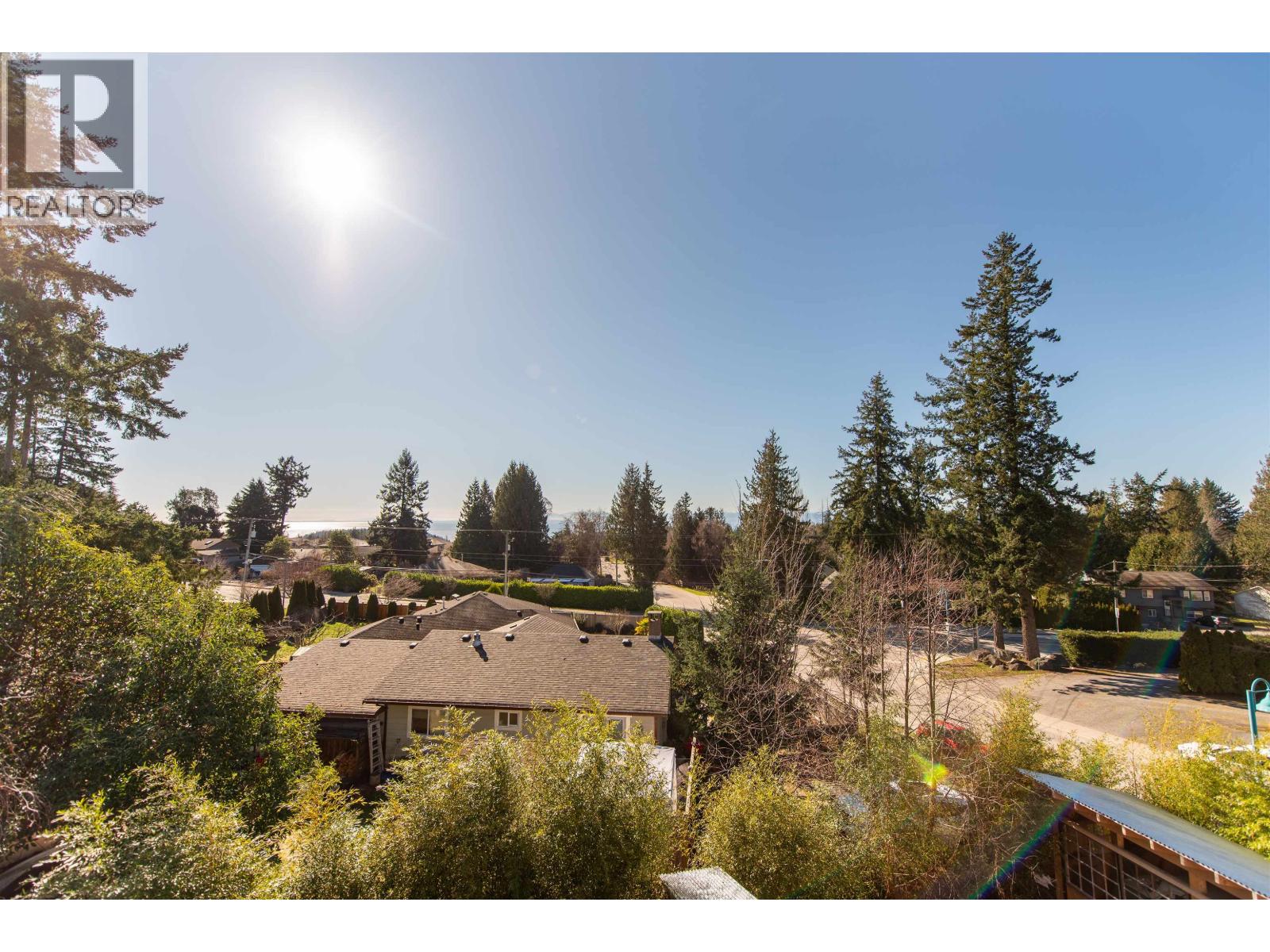 6391 Oracle Road, Sechelt, British Columbia  V7Z 0R8 - Photo 12 - R3088012