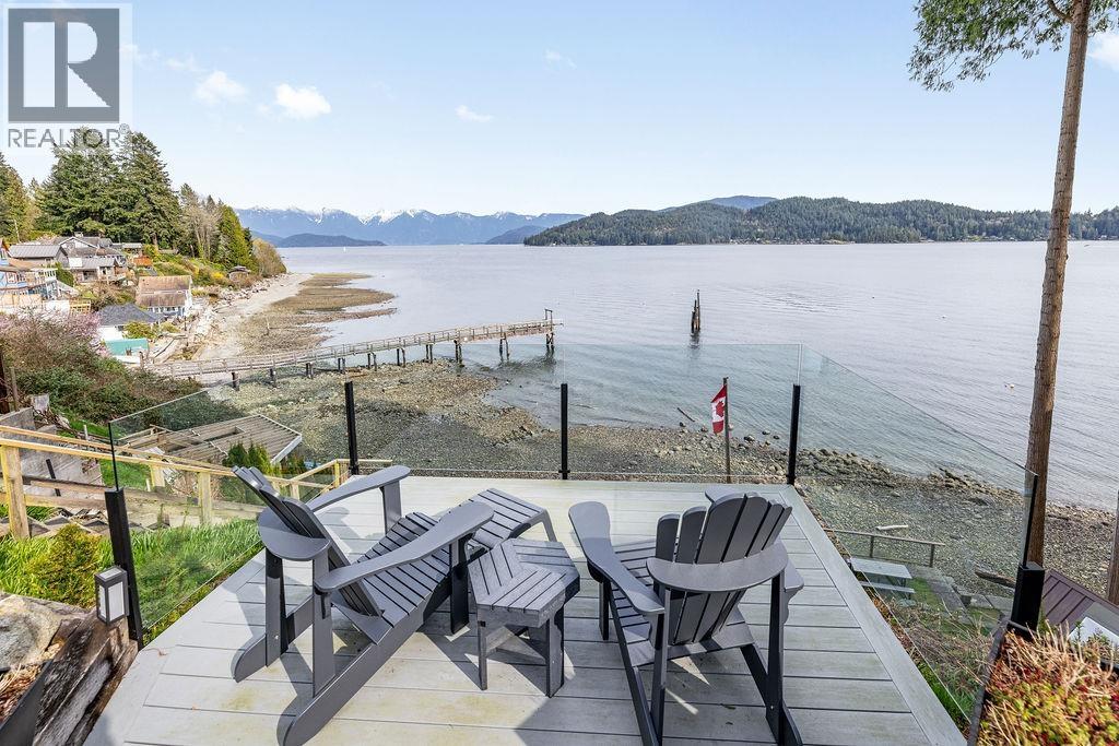 790 MARINE DRIVE, Gibsons, British Columbia