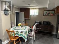 426 Seabourne Drive S, Oakville, Ontario  L6L 4G2 - Photo 5 - W12930406