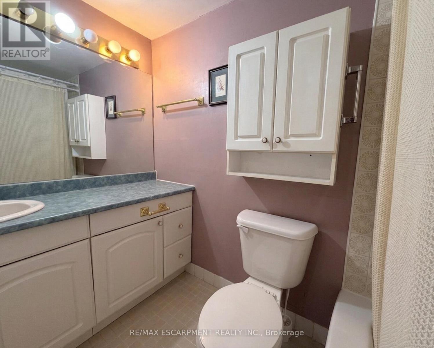 705 - 1415 Ghent Avenue, Burlington, Ontario  L7S 1X4 - Photo 21 - W12938448