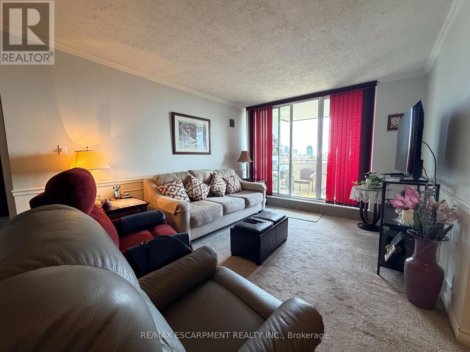 705 - 1415 Ghent Avenue, Burlington, Ontario  L7S 1X4 - Photo 9 - W12938448