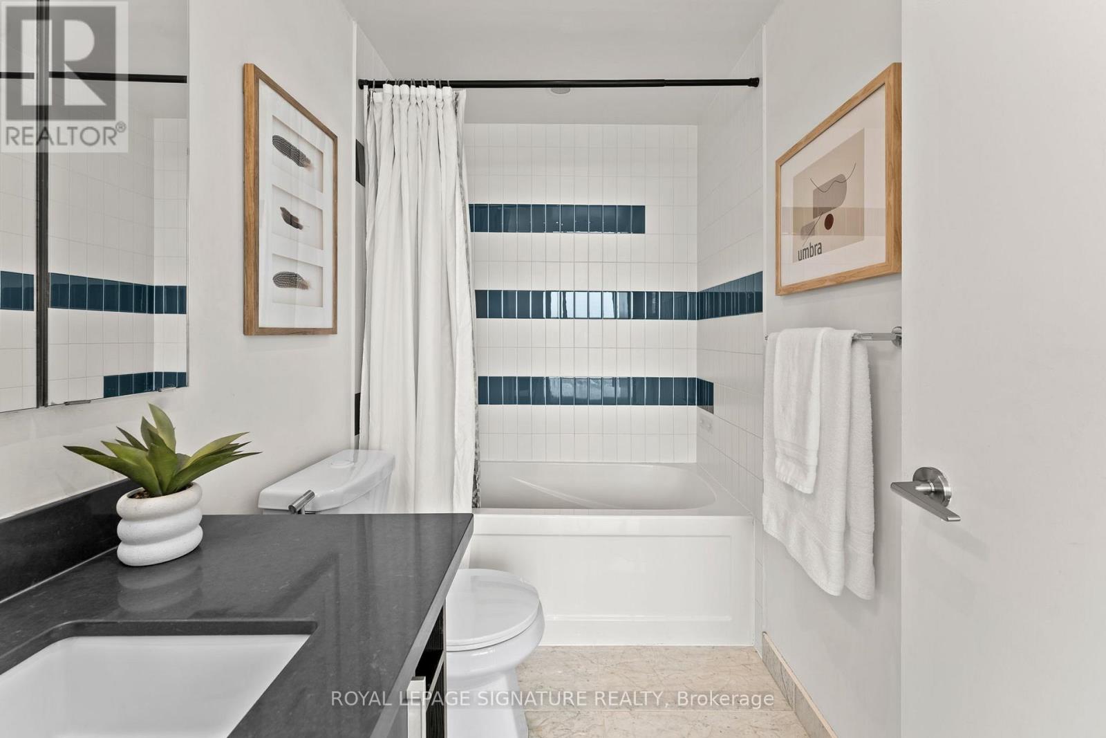 4308 - 2212 Lake Shore Boulevard W, Toronto, Ontario  M8V 0C2 - Photo 17 - W12938454