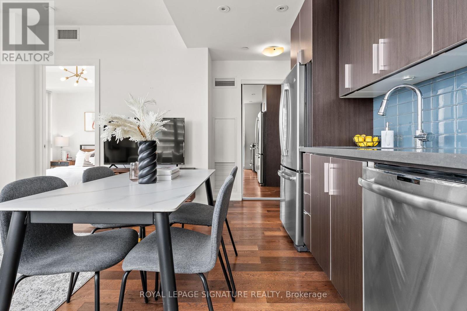 4308 - 2212 Lake Shore Boulevard W, Toronto, Ontario  M8V 0C2 - Photo 5 - W12938454