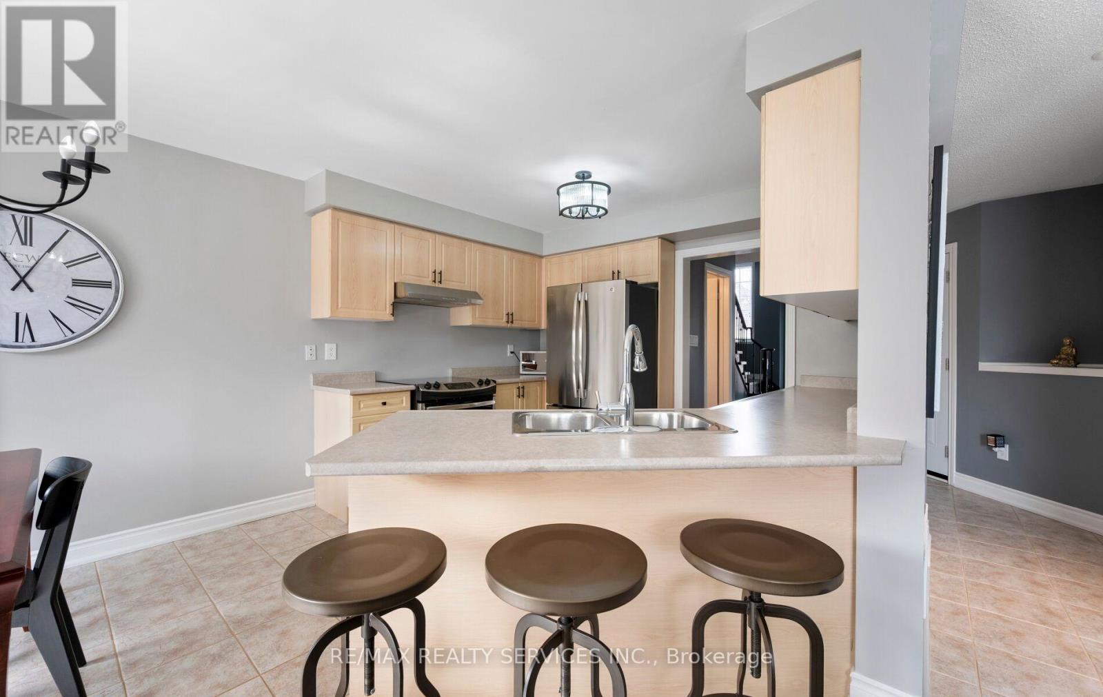 61 Earl Grey Crescent, Brampton, Ontario  L7A 2L2 - Photo 18 - W12938458