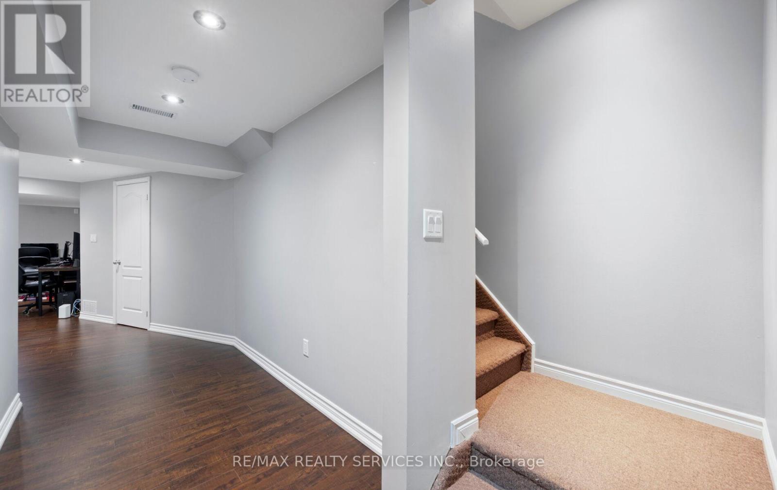 61 Earl Grey Crescent, Brampton, Ontario  L7A 2L2 - Photo 35 - W12938458