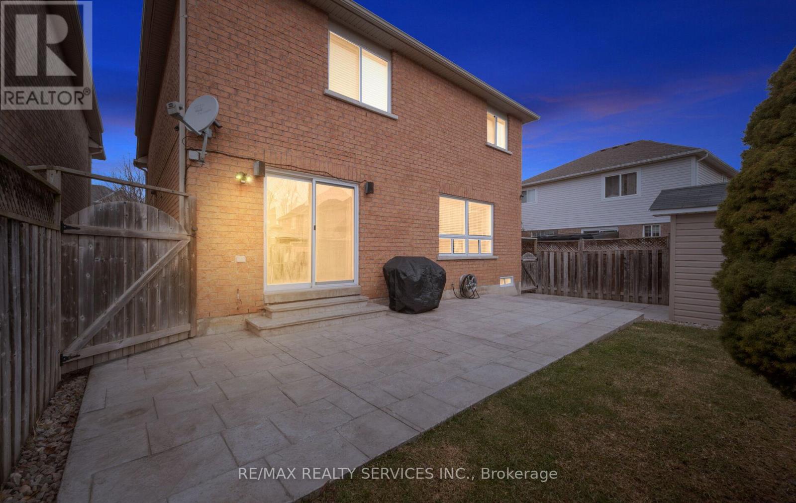 61 Earl Grey Crescent, Brampton, Ontario  L7A 2L2 - Photo 43 - W12938458