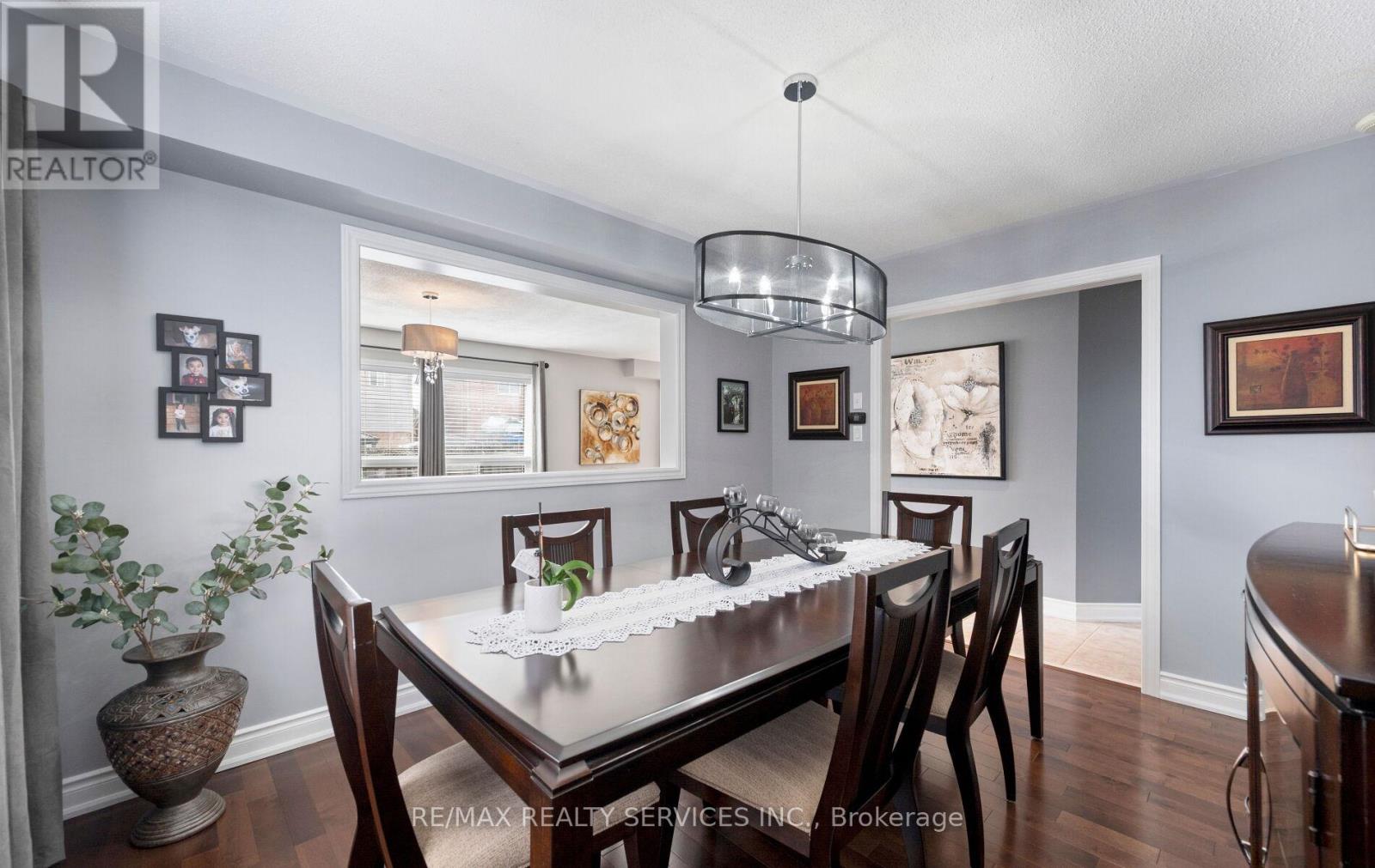 61 Earl Grey Crescent, Brampton, Ontario  L7A 2L2 - Photo 8 - W12938458