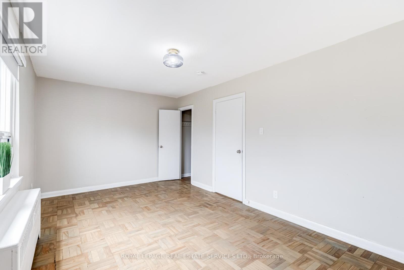 11 - 2846 Bloor Street, Toronto, Ontario  M8X 1A9 - Photo 14 - W12938478