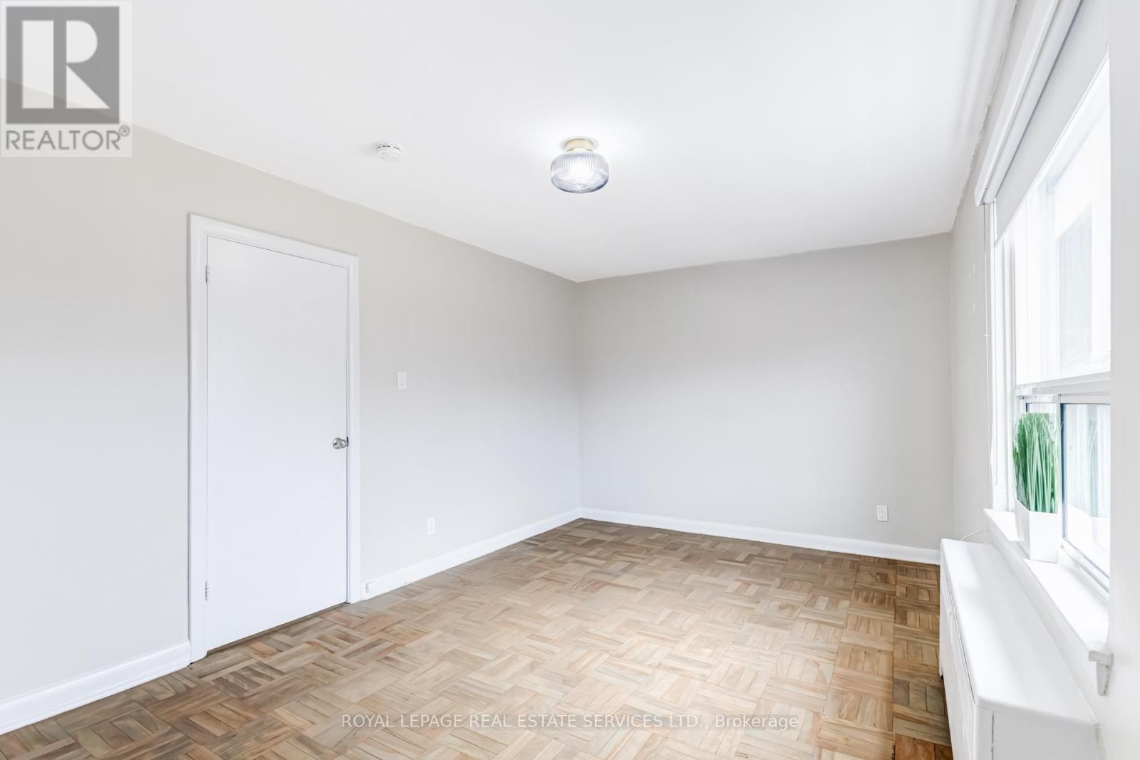 11 - 2846 Bloor Street, Toronto, Ontario  M8X 1A9 - Photo 16 - W12938478