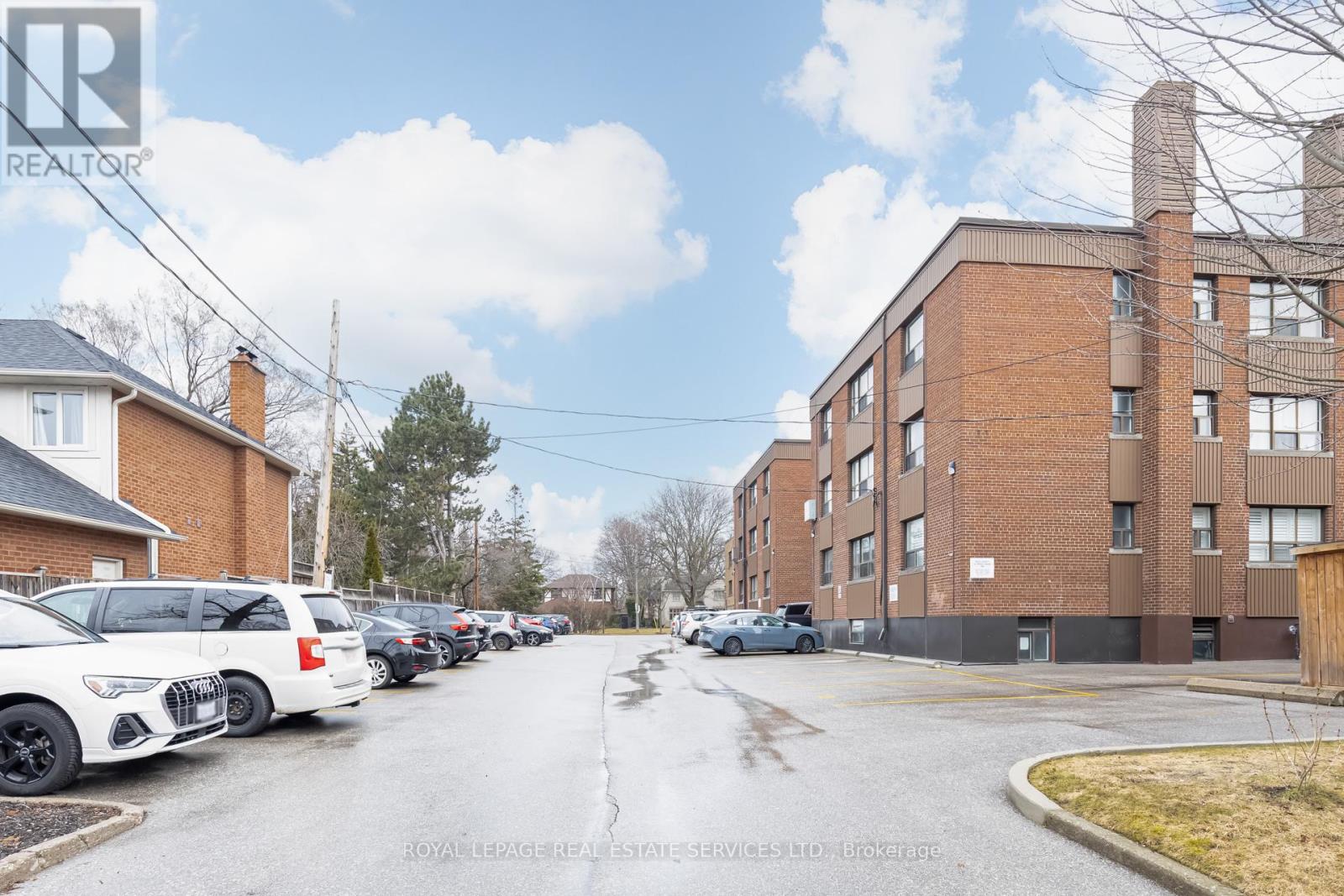 11 - 2846 Bloor Street, Toronto, Ontario  M8X 1A9 - Photo 19 - W12938478