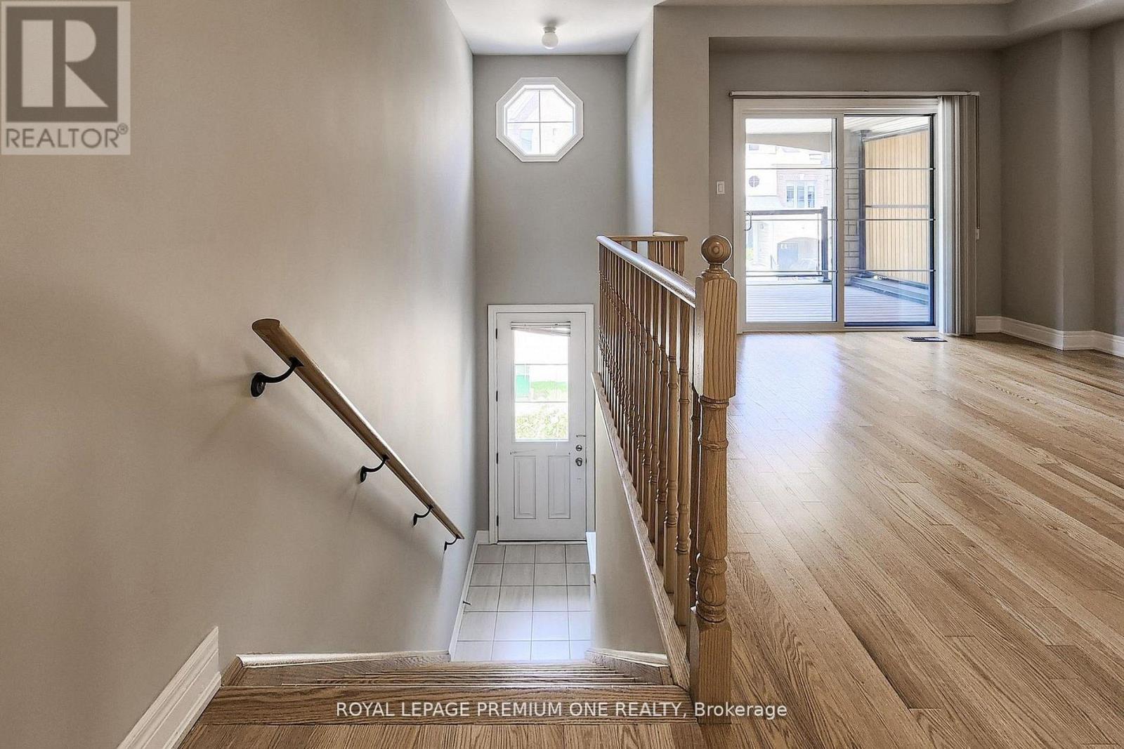 71 Dryden Way, Toronto, Ontario  M9R 0B2 - Photo 21 - W12938526