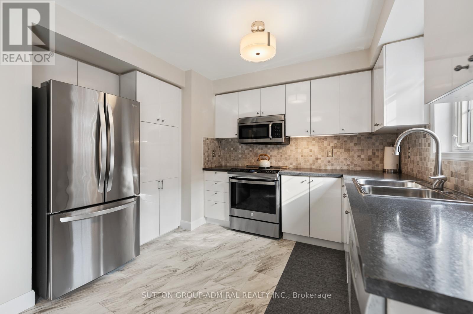 8 - 2341 Parkhaven Boulevard, Oakville, Ontario  L6H 7S5 - Photo 13 - W12938534