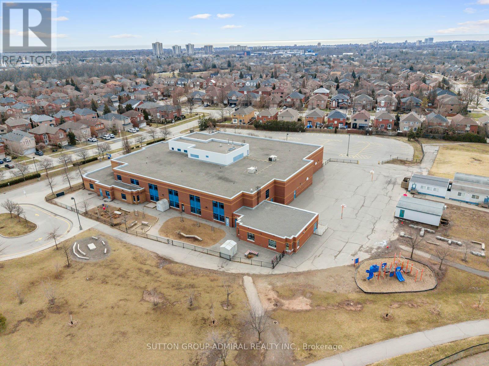 8 - 2341 Parkhaven Boulevard, Oakville, Ontario  L6H 7S5 - Photo 47 - W12938534